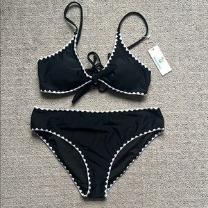 beachsissi Black and White Bikini Set Size XL NWT